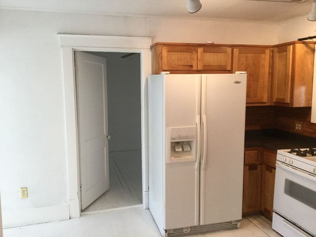 224 W Watson St - Photo 6 of 11