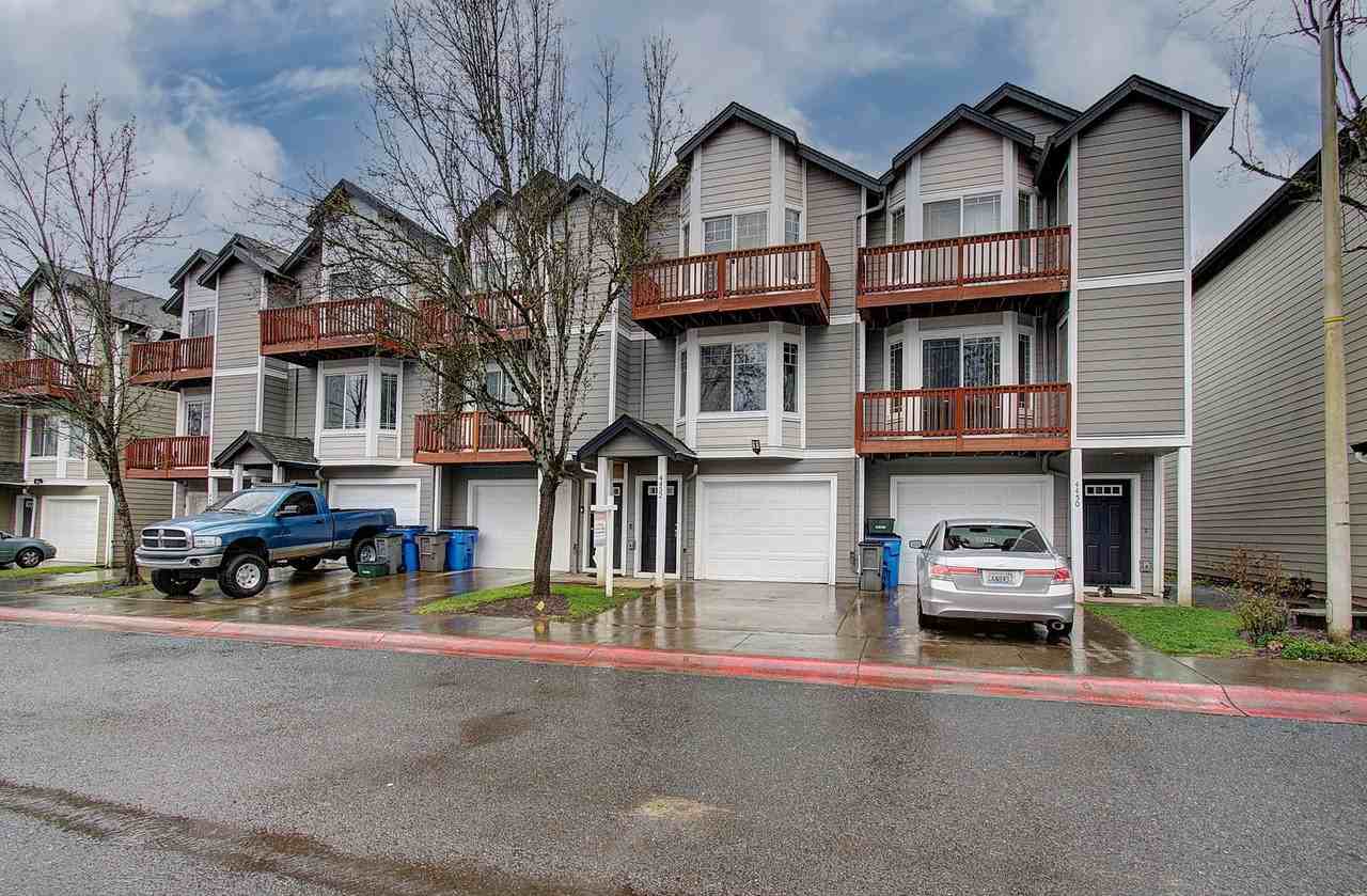 4452 Ne Nicholson Loop - Photo 2 of 28