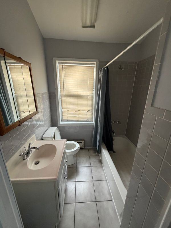 23 Crescent St - Photo 3 of 5