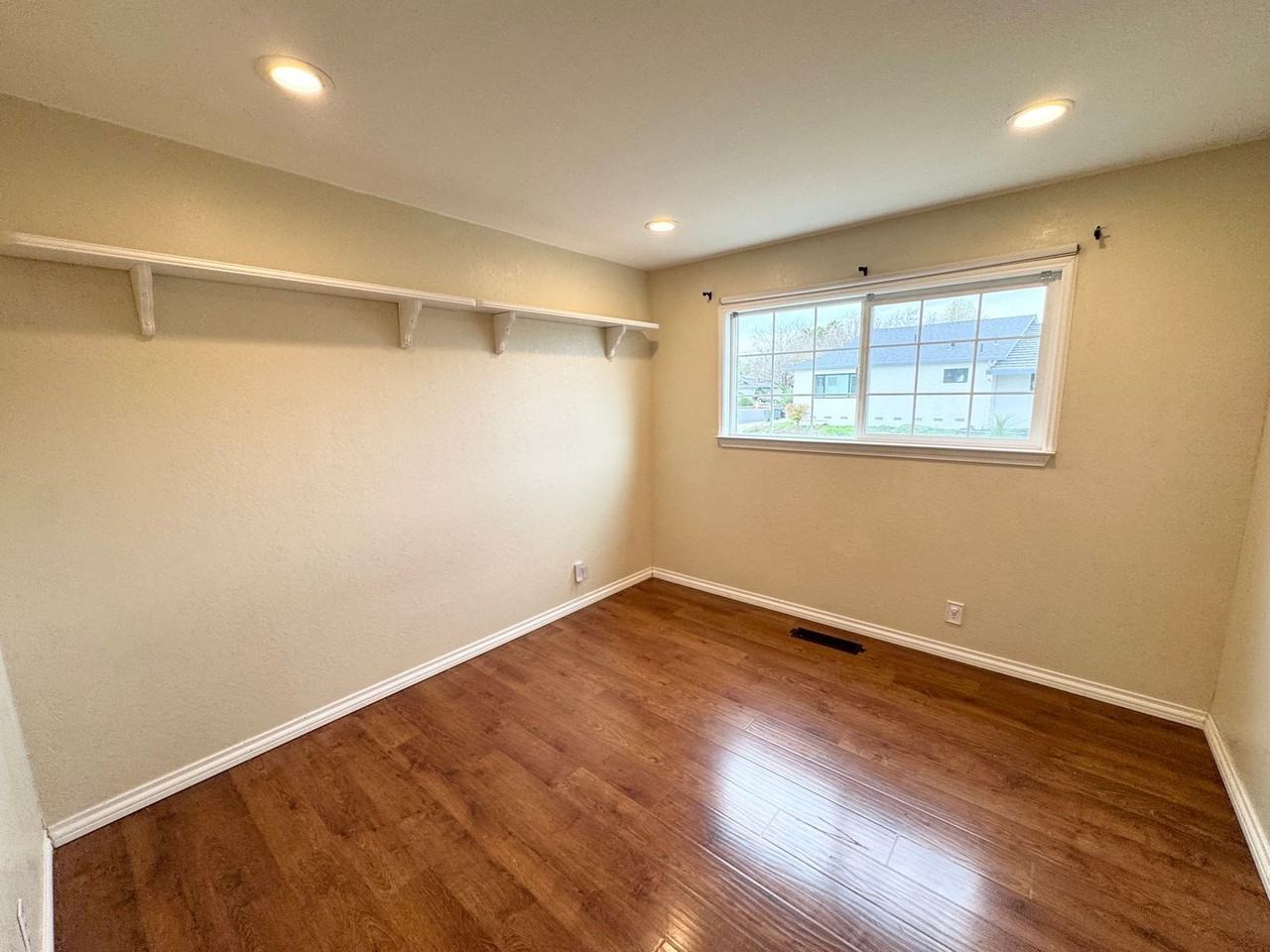 4239 Denker Dr - Photo 7 of 15