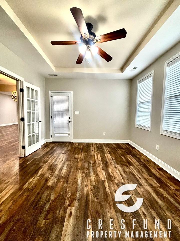 239 Fountain Grove Dr - Photo 6 of 45