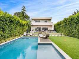 featured image of 15231 Greenleaf St