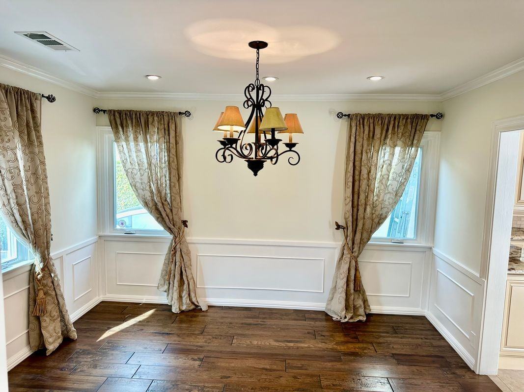 128 S Swall Dr - Photo 3 of 3