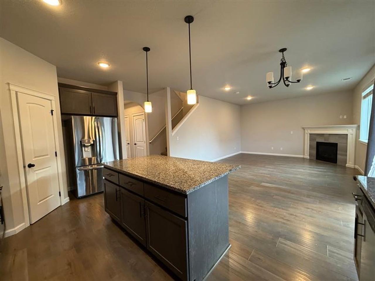 1223 S 11th Pl - Photo 6 of 21