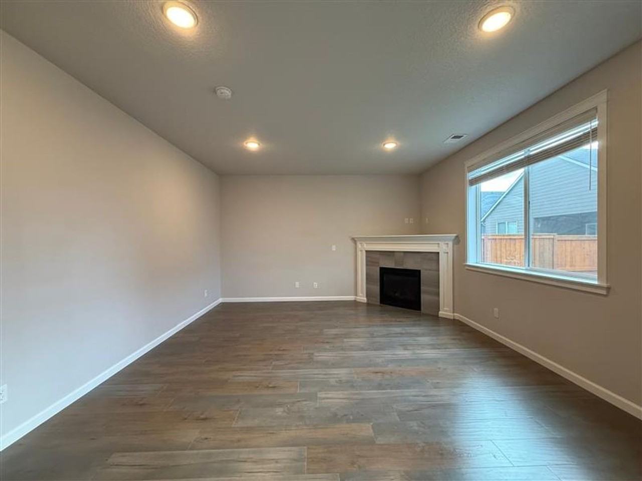 1223 S 11th Pl - Photo 7 of 21