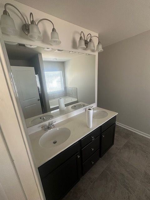 3574 Saratoga Cir - Photo 7 of 21