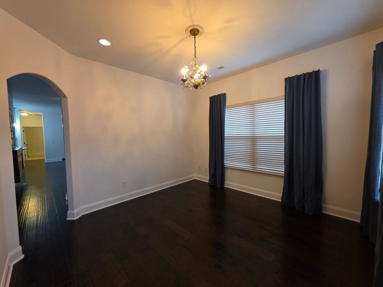 419 Carriage House Ln - Photo 2 of 23