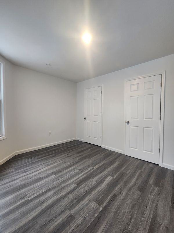 818 S 12th St ##1 - Photo 5 of 13