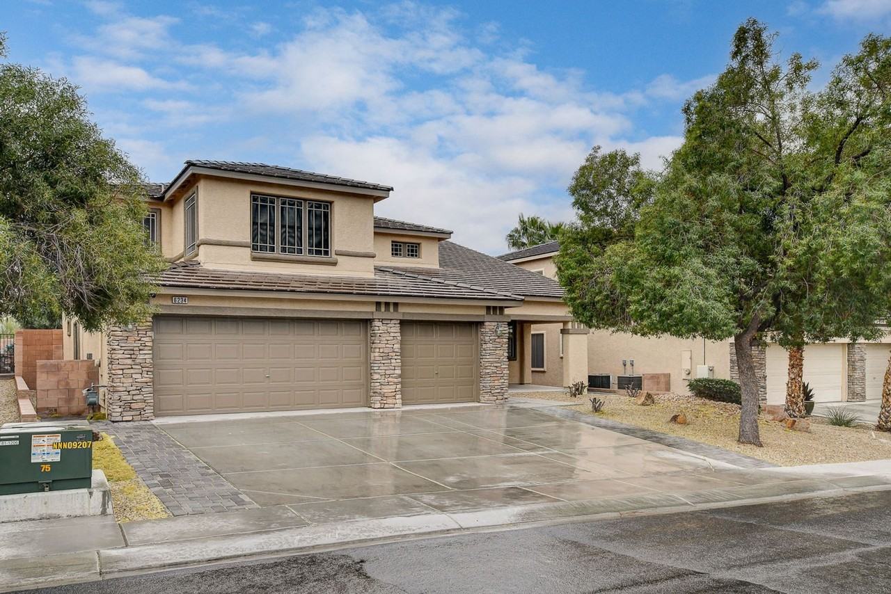 6234 Palmona St - Photo 2 of 50