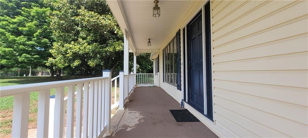 2963 Avery Rd - Photo 7 of 30