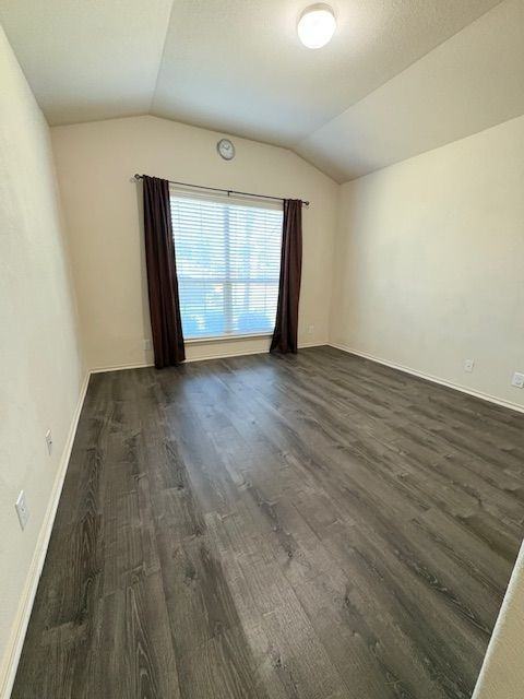 11124 Friendship Dr - Photo 7 of 10