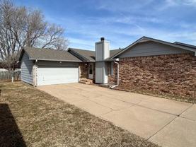 8404 W Thurman St - Photo 1 of 1