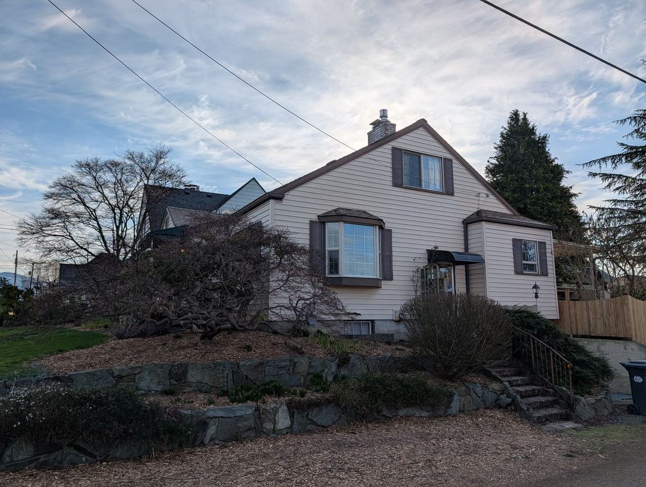 1114 E Skagit St - Photo 2 of 18