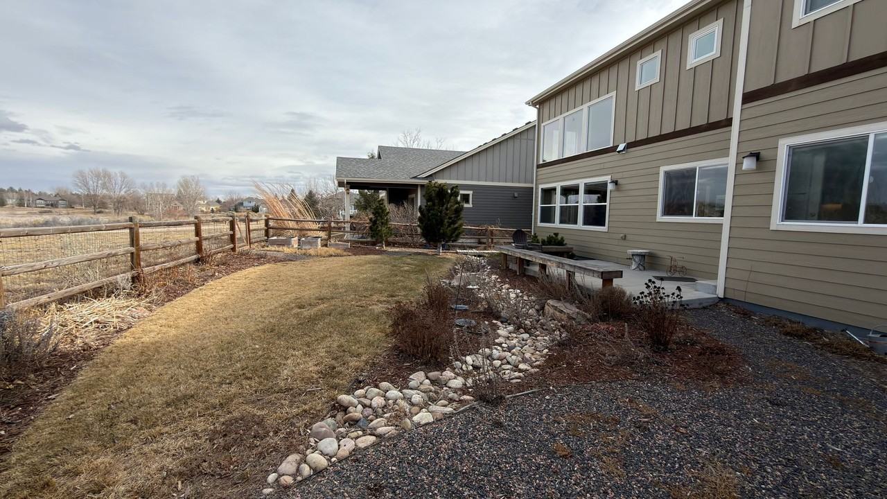 1208 Town Center Dr - Photo 4 of 36