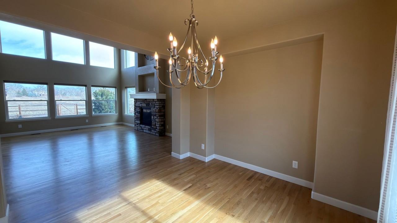 1208 Town Center Dr - Photo 7 of 36