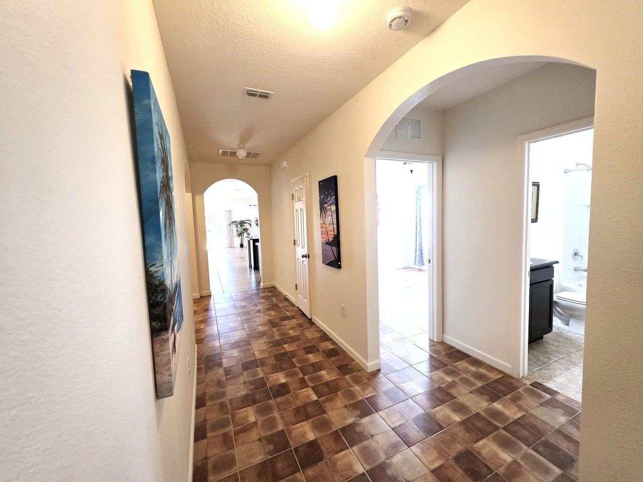 1440 Lexington Sq Sw - Photo 4 of 50