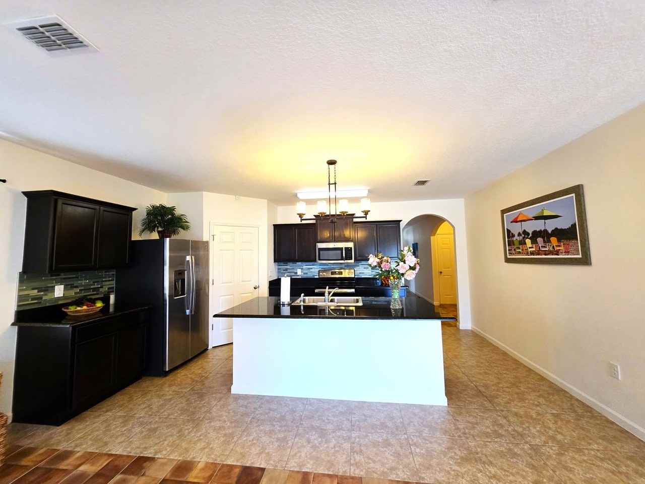 1440 Lexington Sq Sw - Photo 6 of 50