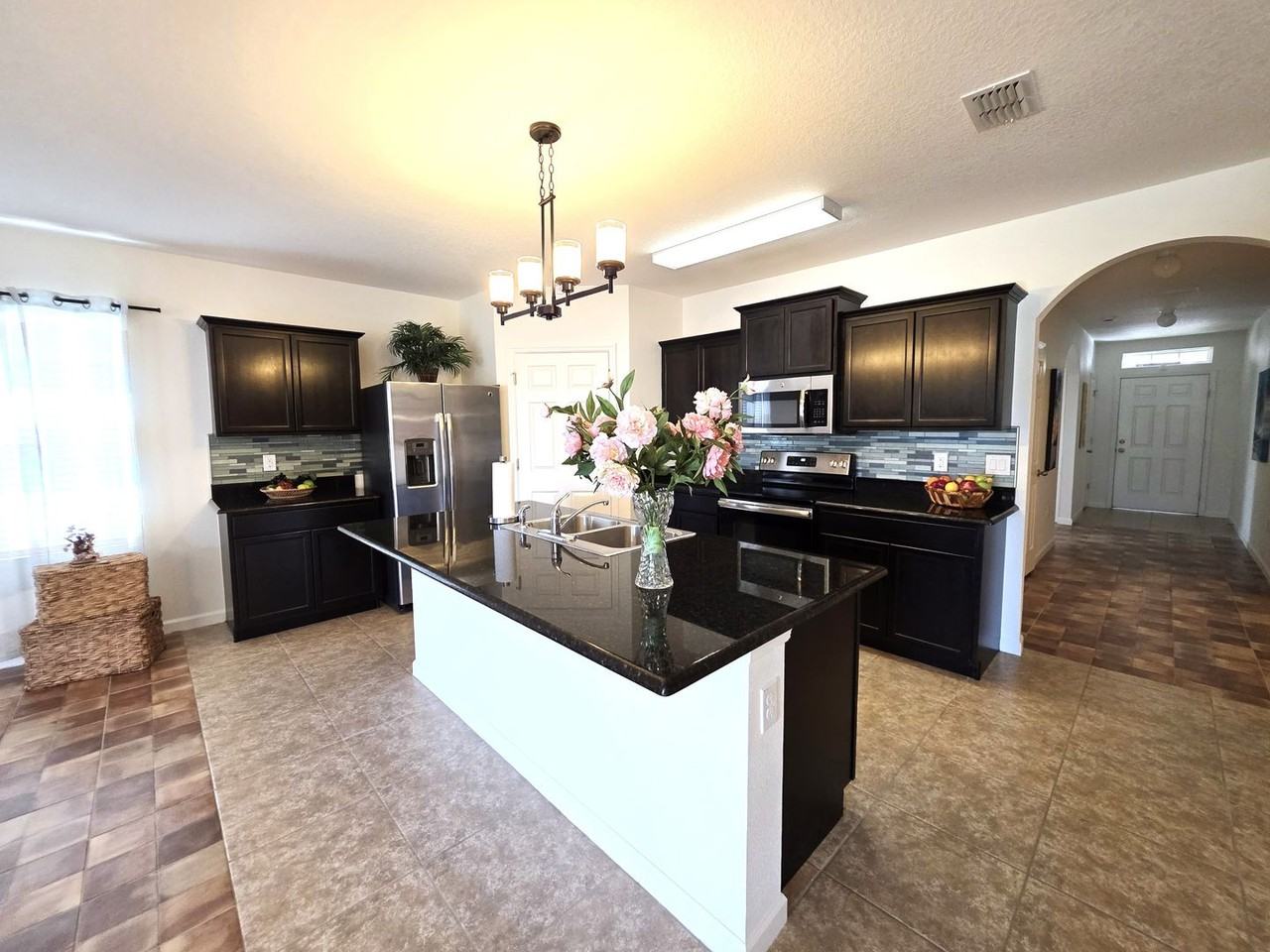 1440 Lexington Sq Sw - Photo 7 of 50