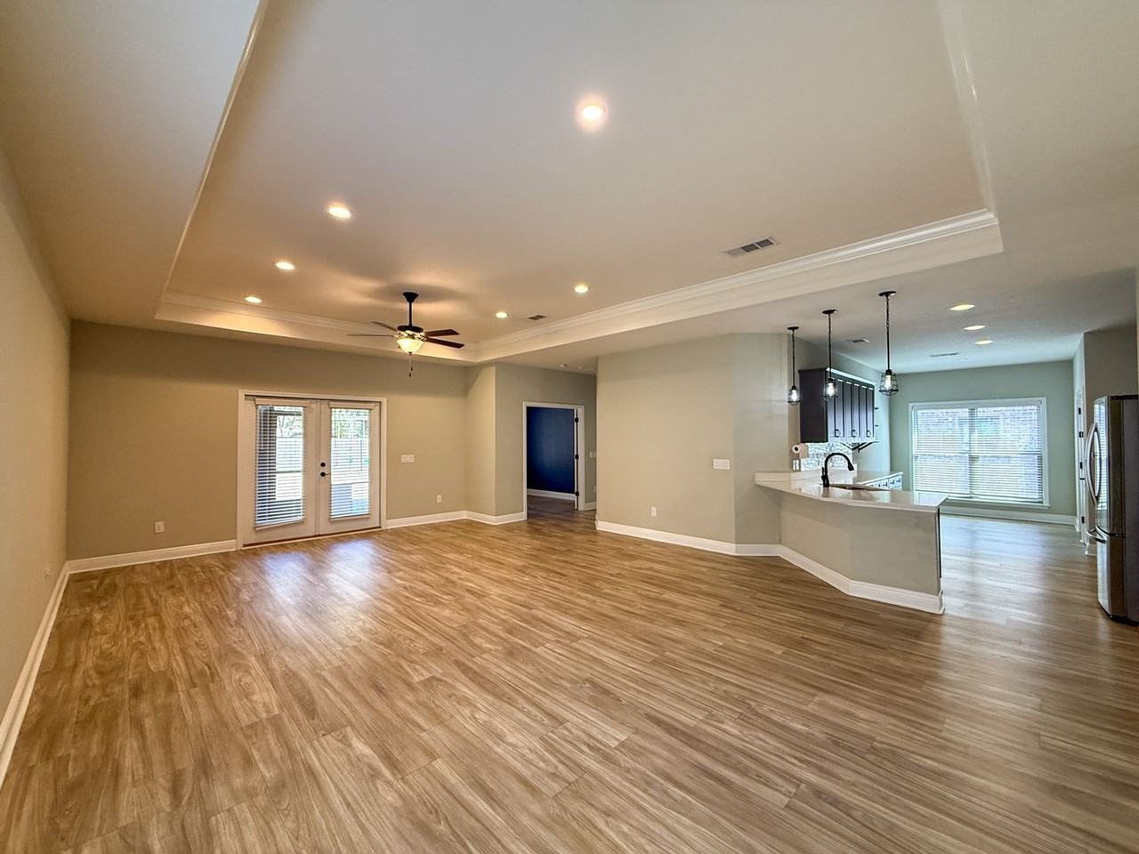 3916 Fielding Ct - Photo 3 of 27