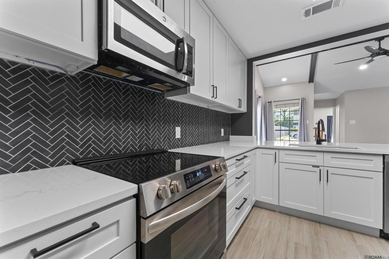 15631 Shenandoah Square Ave - Photo 5 of 18