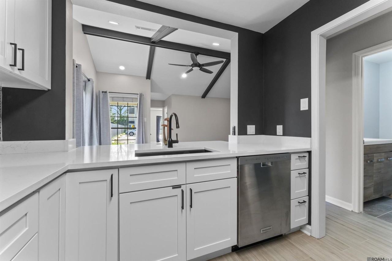 15631 Shenandoah Square Ave - Photo 6 of 18