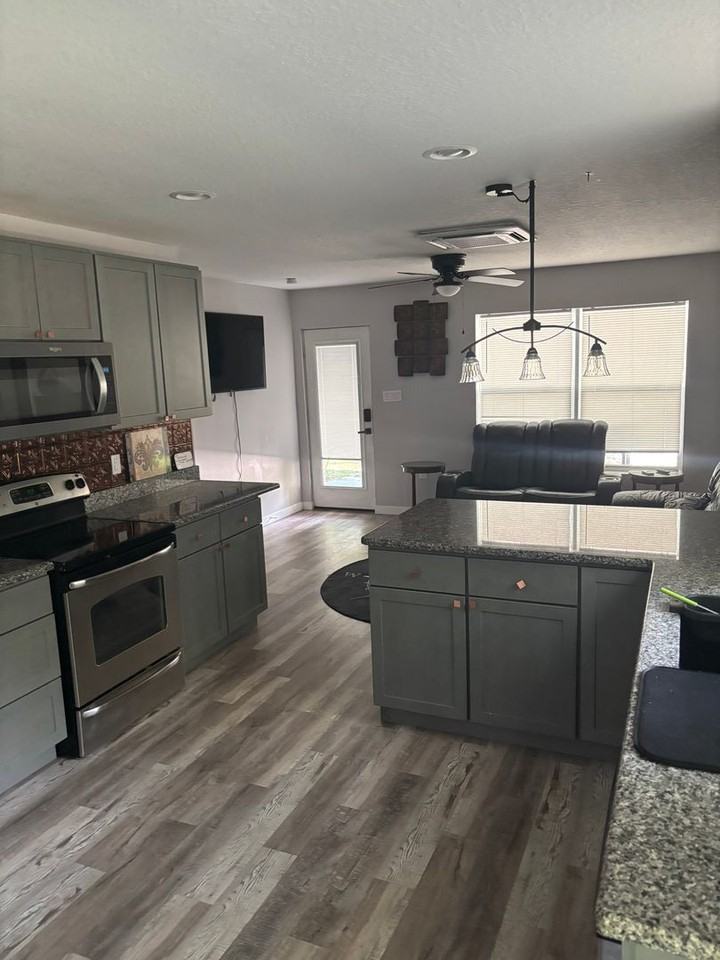 7010 Jones Rd - Photo 6 of 14