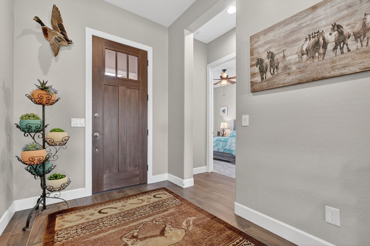 5261 Autumn Leaf Ln - Photo 3 of 30