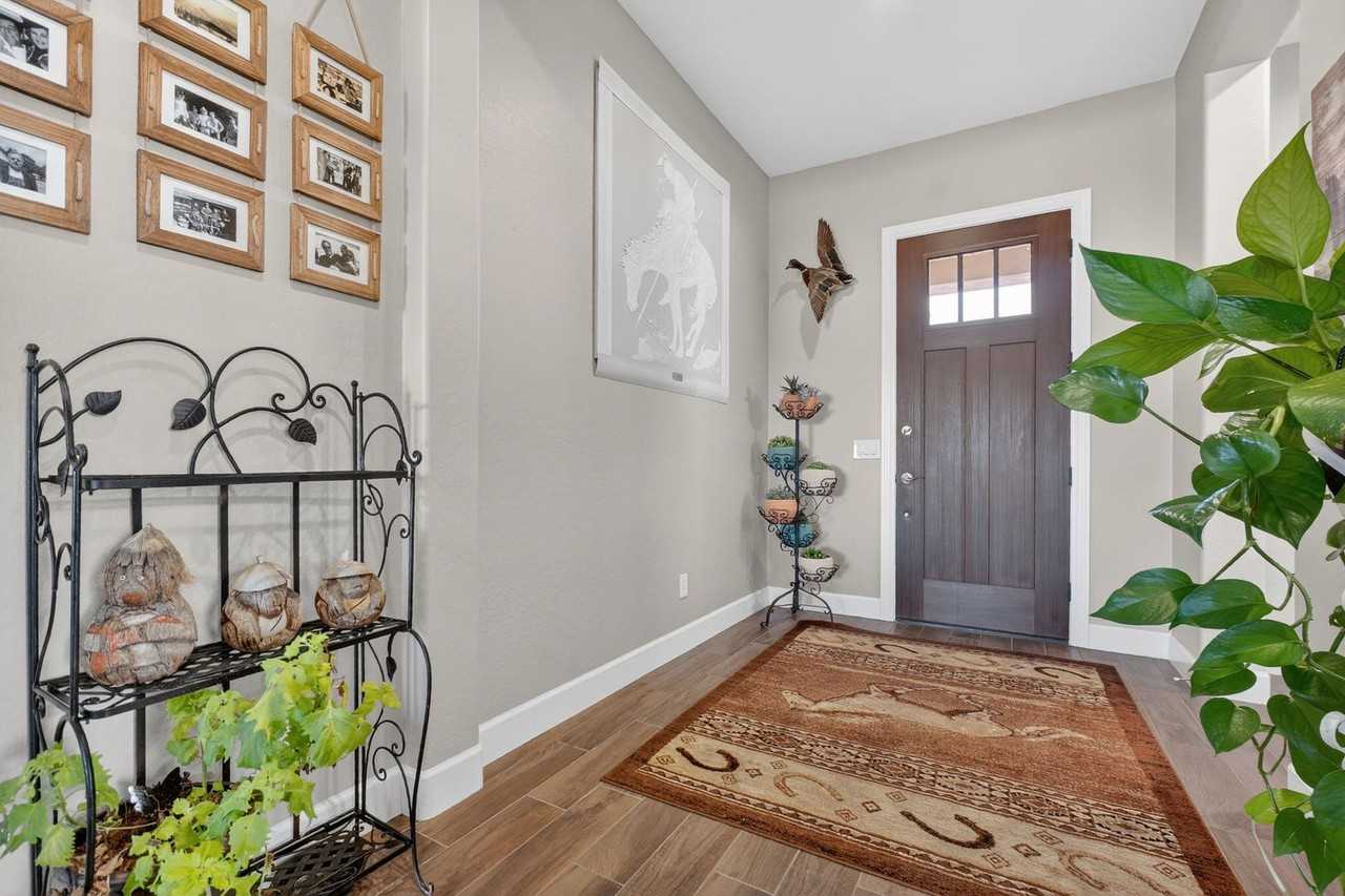 5261 Autumn Leaf Ln - Photo 4 of 30