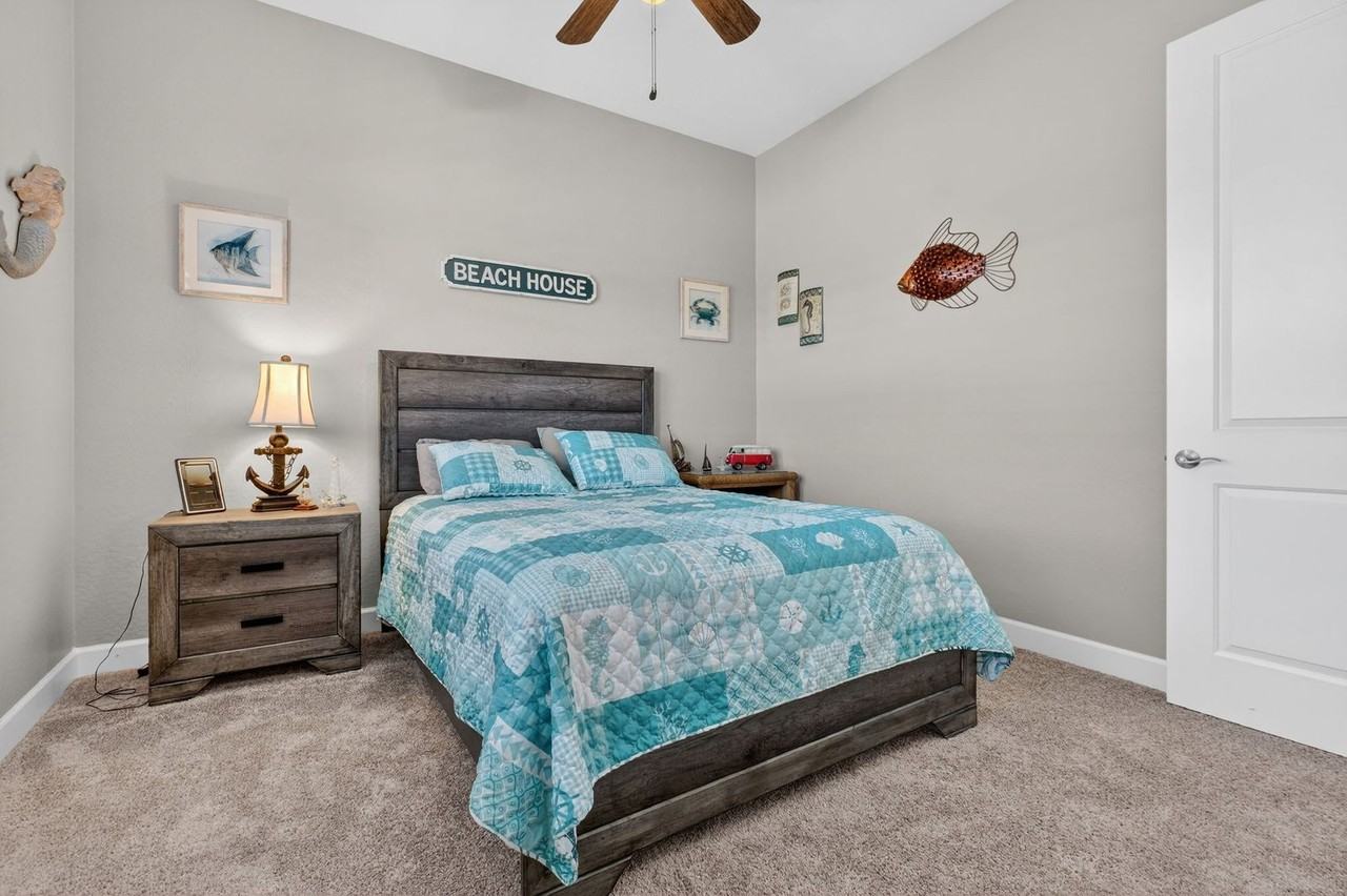 5261 Autumn Leaf Ln - Photo 6 of 30