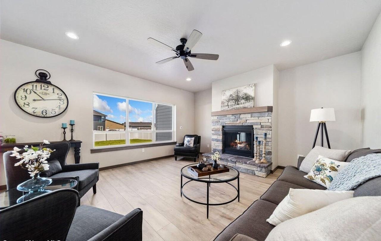 2743 N Neptune St - Photo 3 of 15