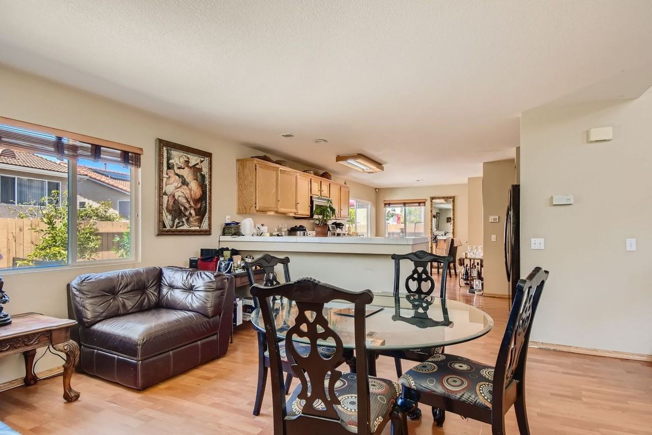 732 Silver Shoals Pt - Photo 6 of 27