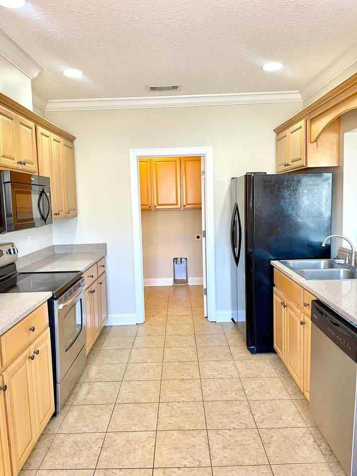 32 Coastal Walk - Photo 6 of 14