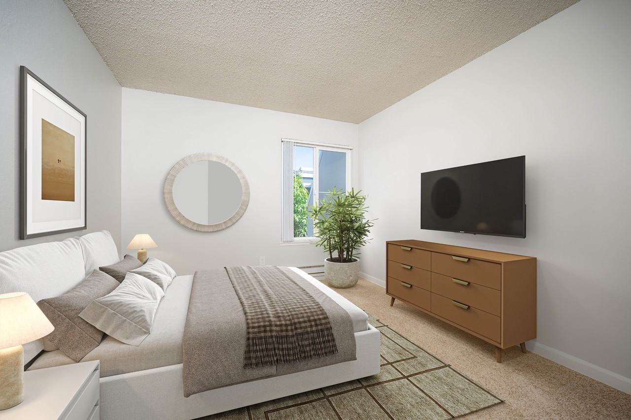 Breakwater Apartments - Photo 5 of 50