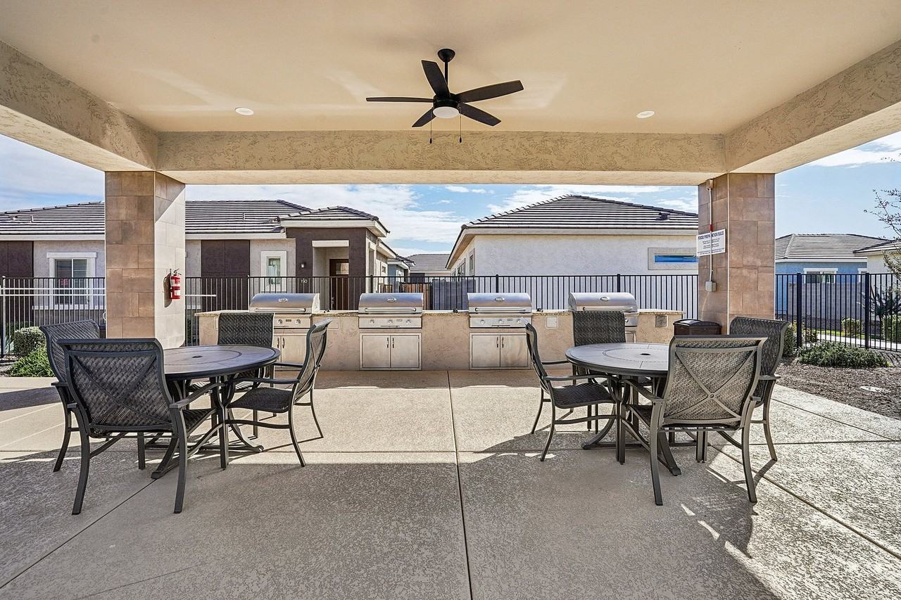 Hampton Edison - Photo 4 of 38