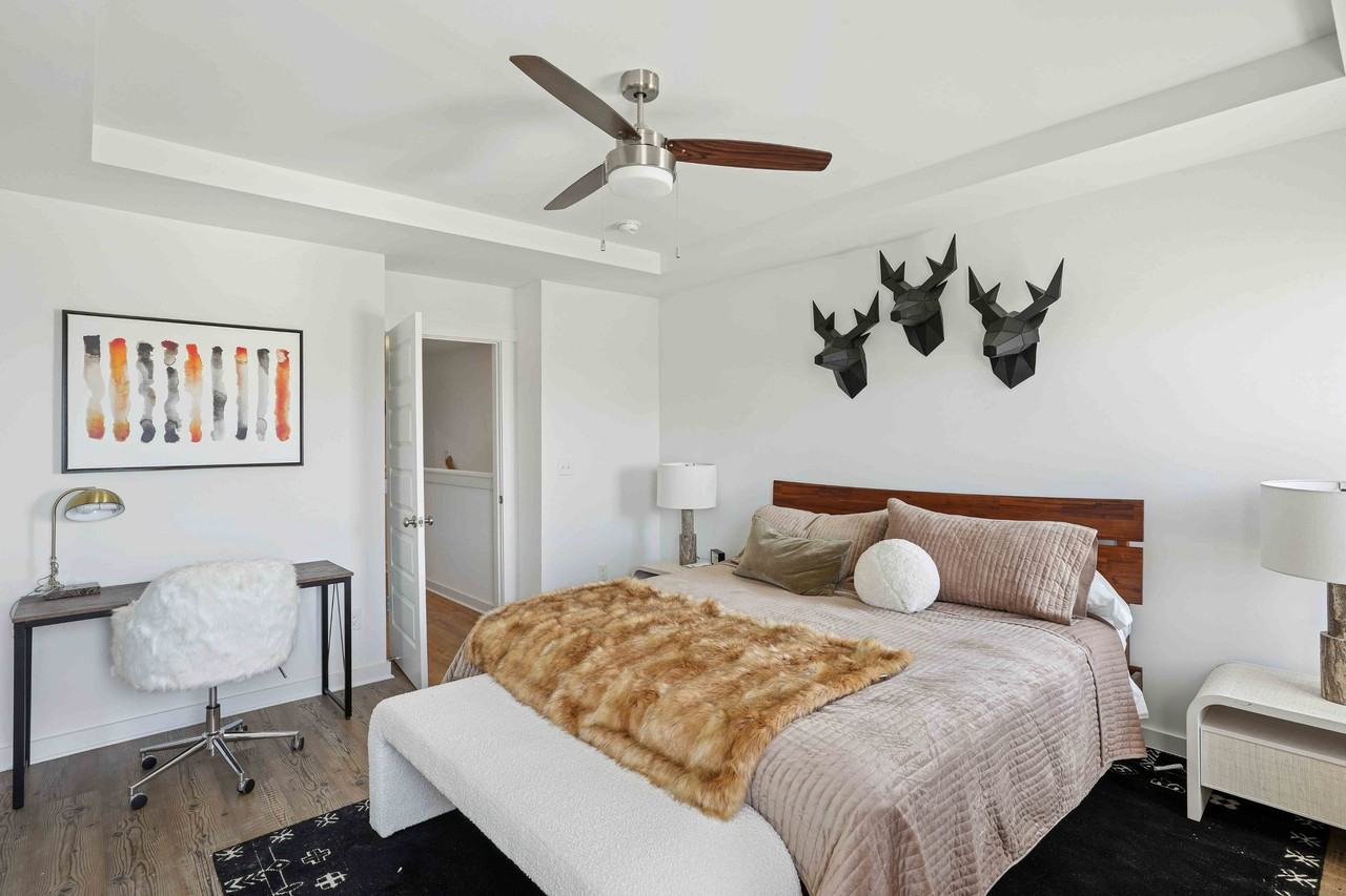 Elio at Research Park - Photo 4 of 12