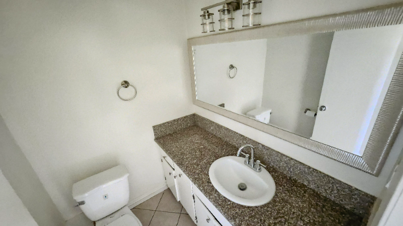 7240 Woodman Ave #9 - Photo 7 of 23