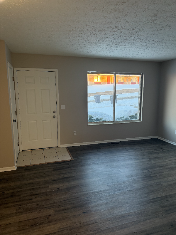 1131 Redbluff Dr #C - Photo 2 of 11