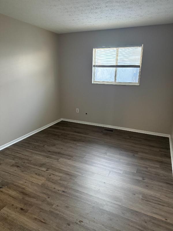 1131 Redbluff Dr #C - Photo 5 of 11