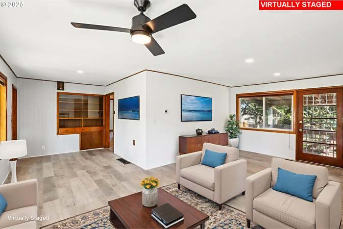 10925 Ne Skidmore St - Photo 4 of 12