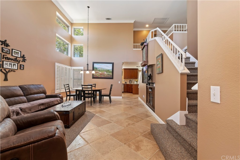 782 Viewtop Ln - Photo 5 of 20