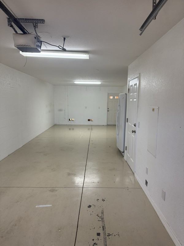 8741 Spruce Hills Ct - Photo 4 of 19