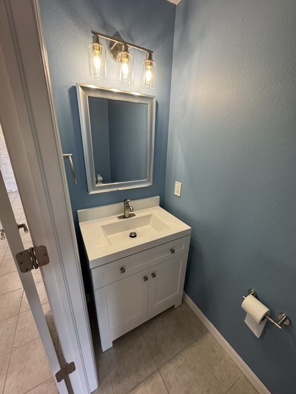 8741 Spruce Hills Ct - Photo 5 of 19