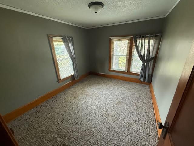 622 Maple St - Photo 7 of 10