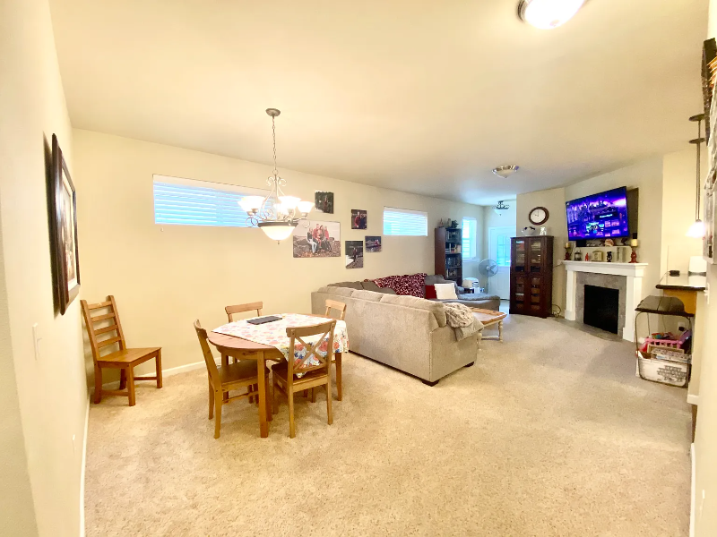 4424 Edgewater Blvd Ne - Photo 4 of 20