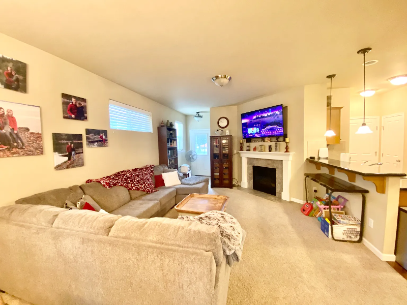 4424 Edgewater Blvd Ne - Photo 6 of 20