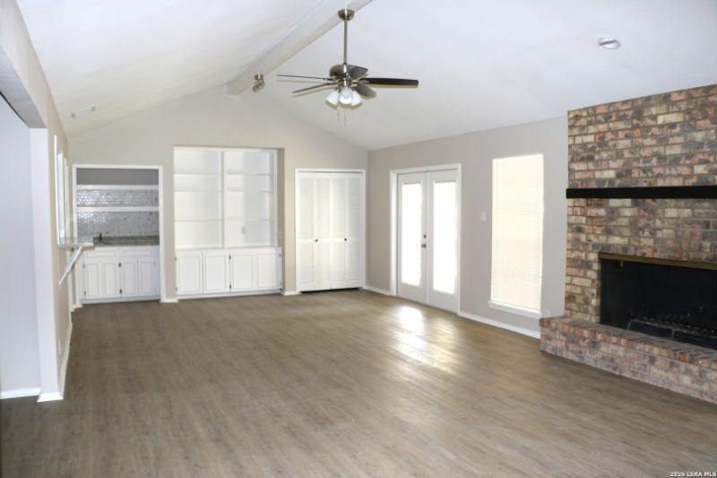 13811 Book Hollow - Photo 5 of 20