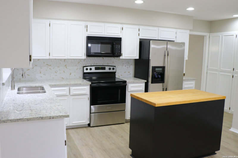 13811 Book Hollow - Photo 7 of 20