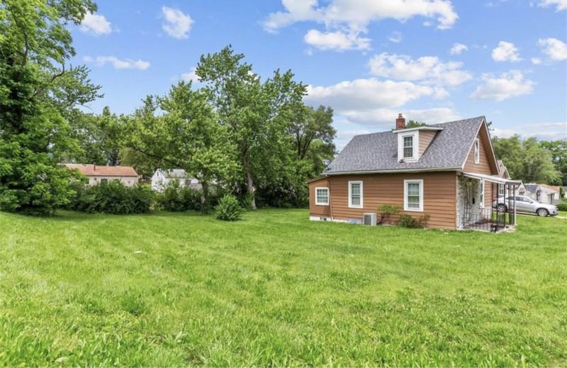 6105 Washington Ave - Photo 3 of 19