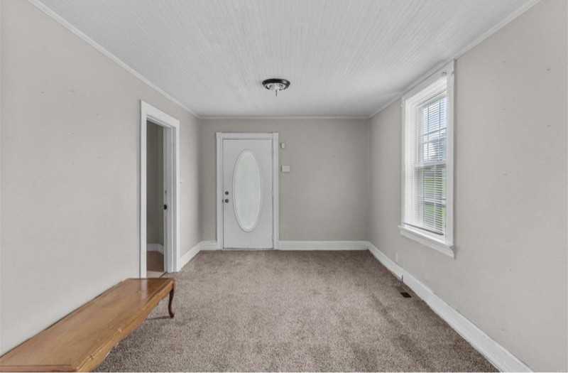 6105 Washington Ave - Photo 4 of 19