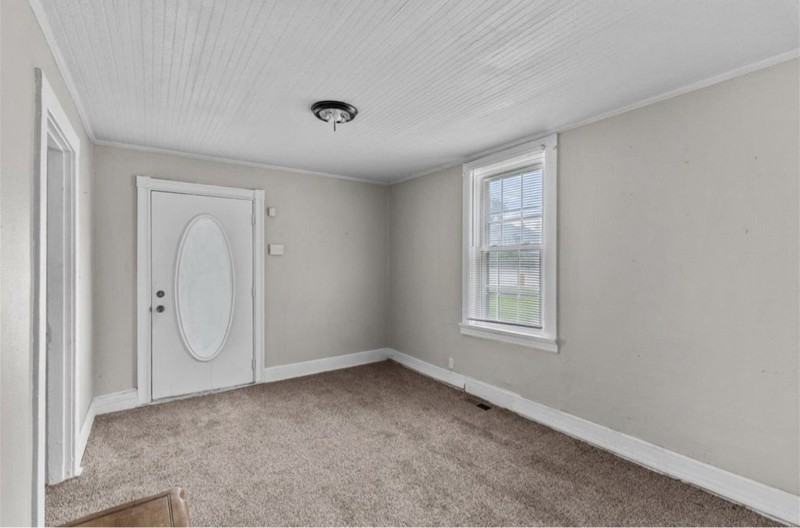 6105 Washington Ave - Photo 5 of 19